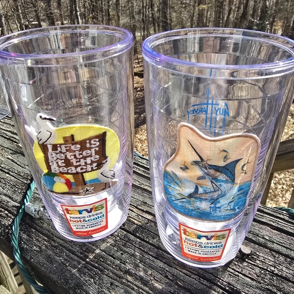 BWT Set of 4 Tervis Insulated Tumblers Set with Nautical & Bear Deigns - Picture 3 of 4